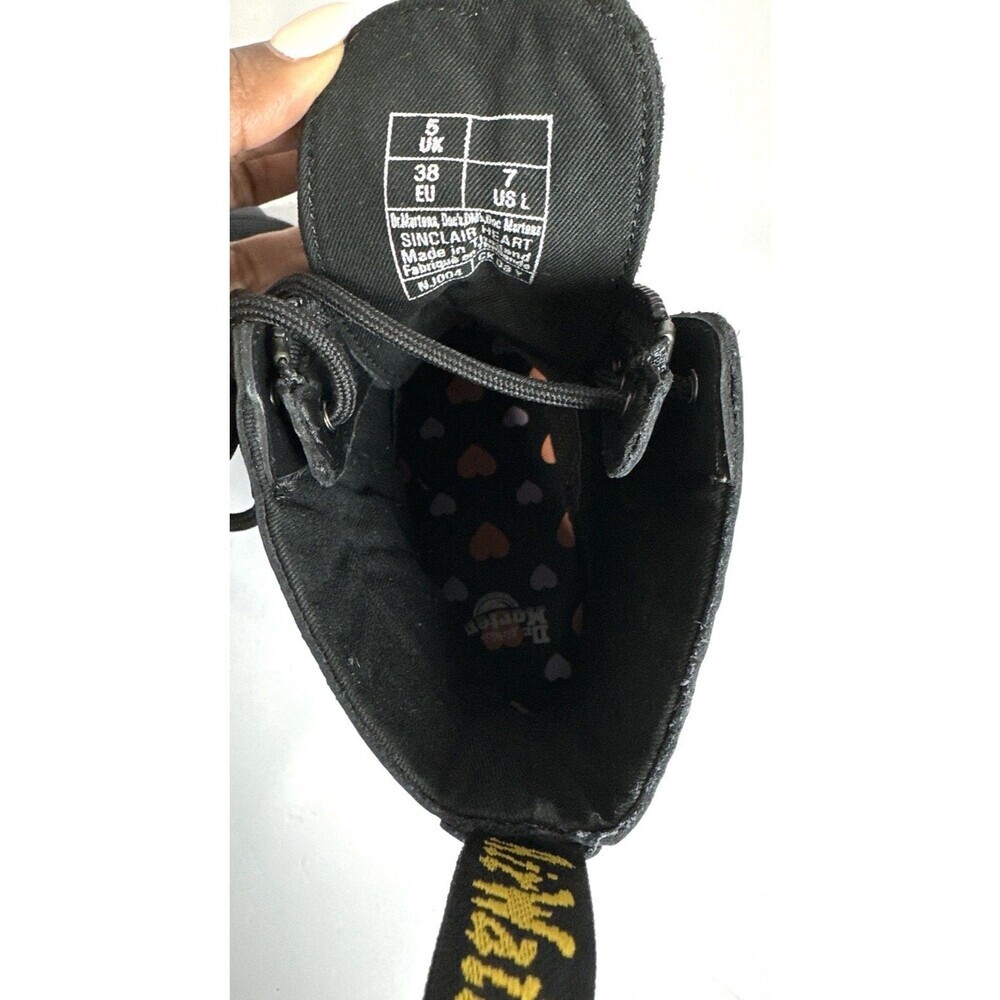 Dr. Martens Sinclair Heart Chunky Platform Boot Size 7 Unique Sweet Details - Picture 10 of 11